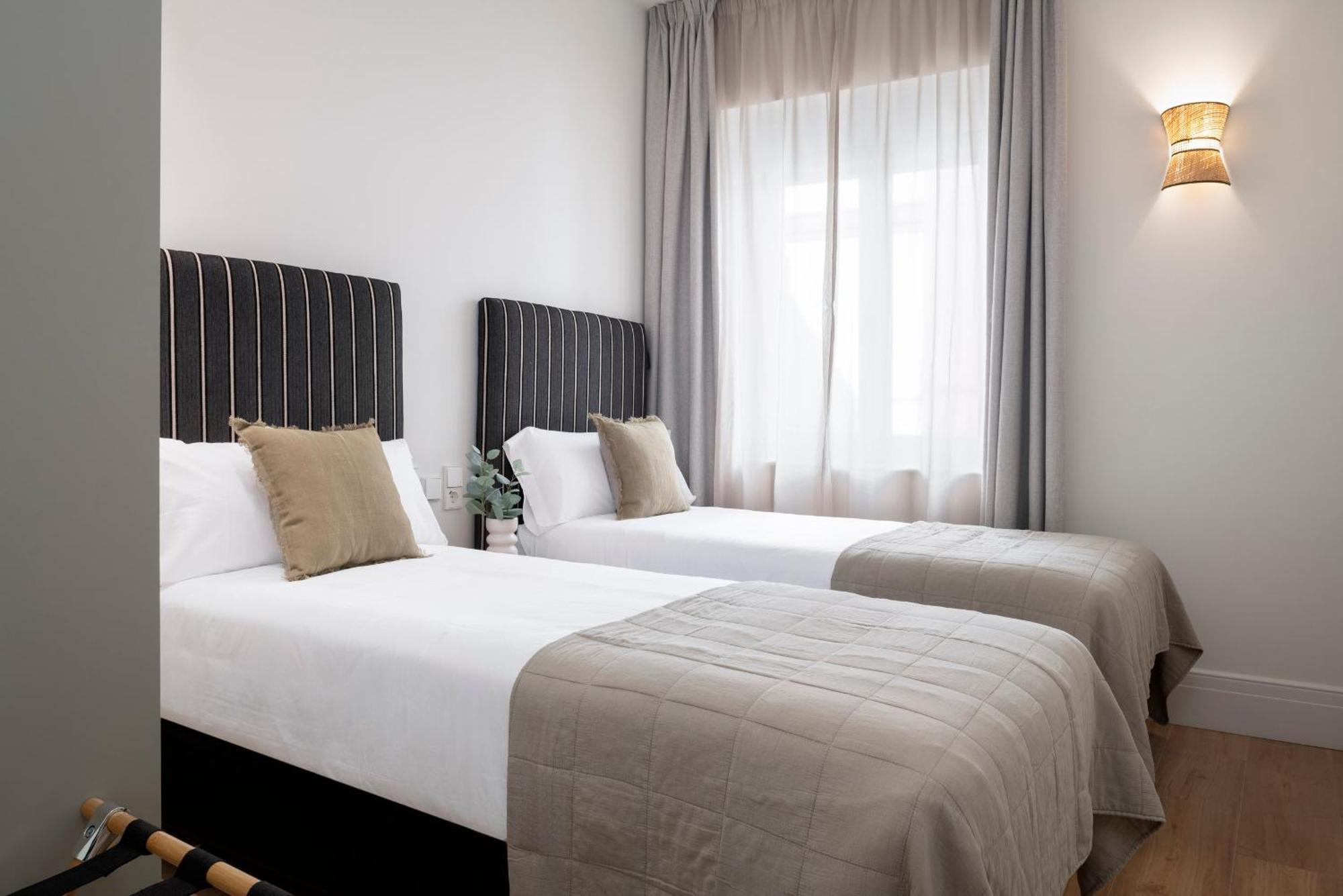 Magno Apartments Pureza Seville Exterior photo